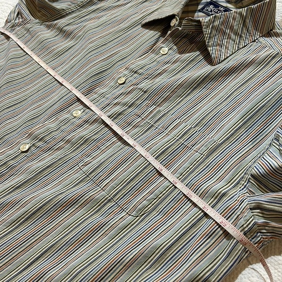 R & G Robert Graham Button Down. XL - Picture 6 of 10